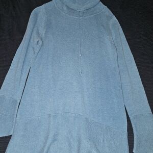 Elegant Blue Women's Crew Neck Sweater